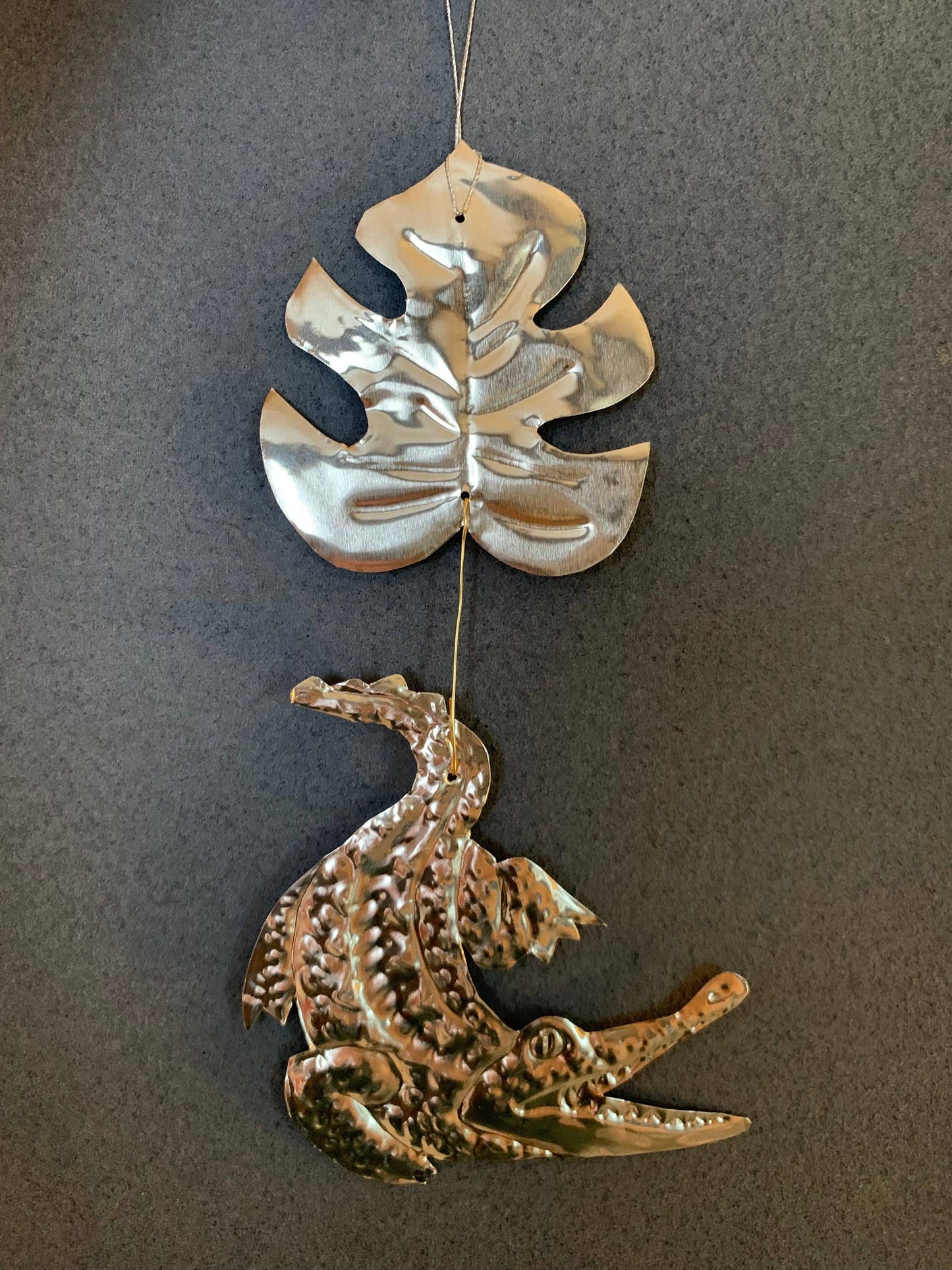 Alligator & Palm Leaf Embossed Silver Foil Wall Decor