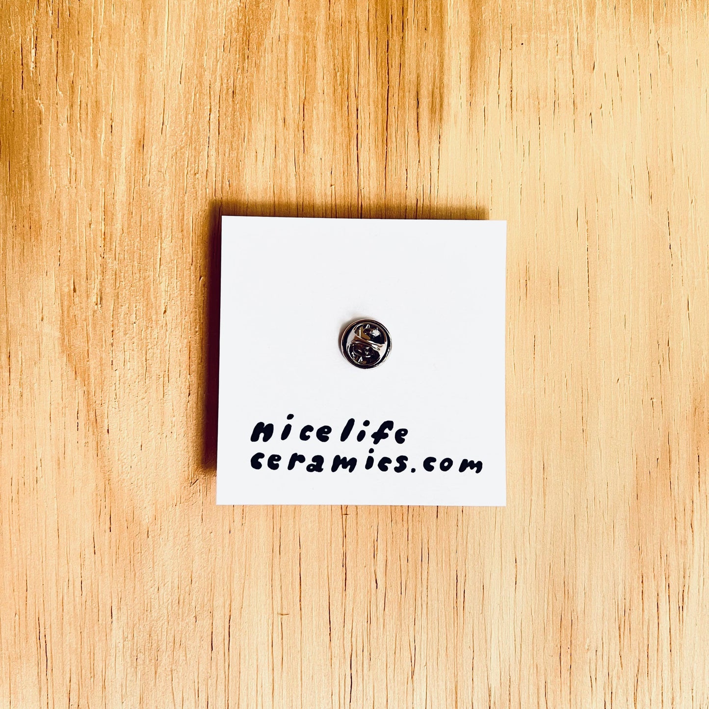 Alligator pin