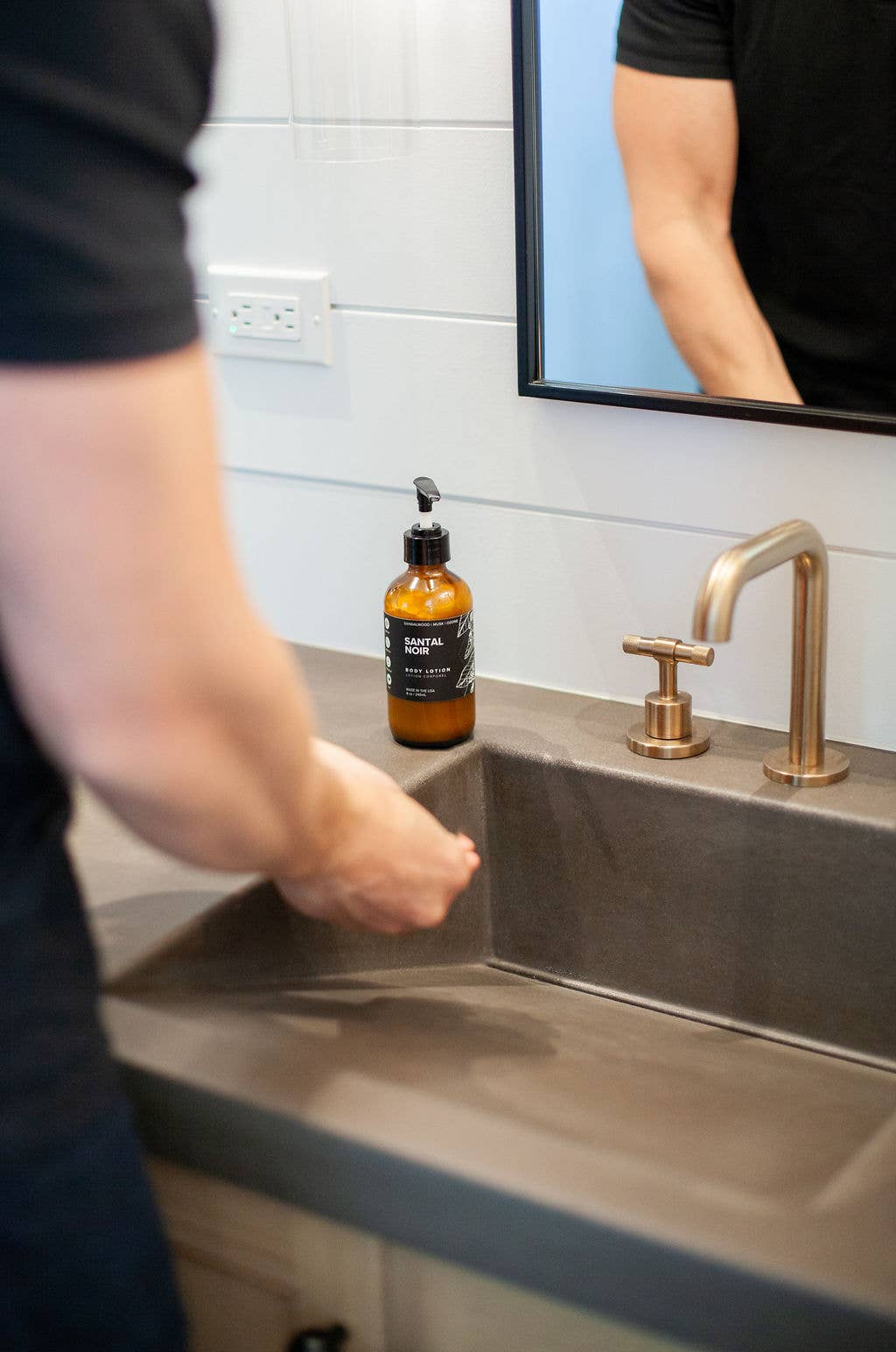 Santal Noir Hand & Body Lotion