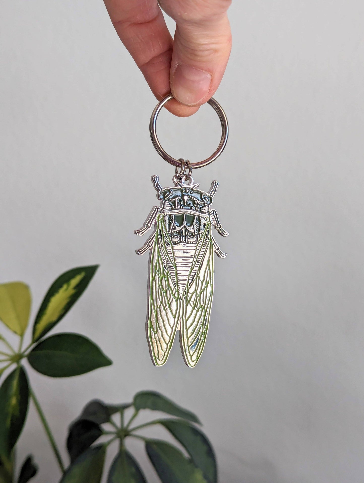 Metal enamel keychain / purse charm | cicada