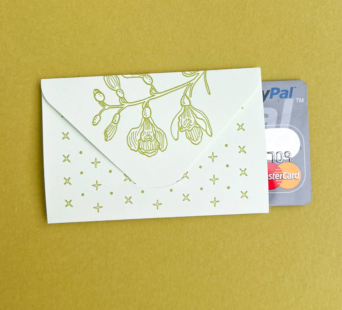 Frog and flowers green mini card